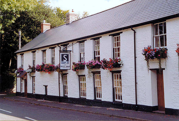 White Swan, Llanfrynach