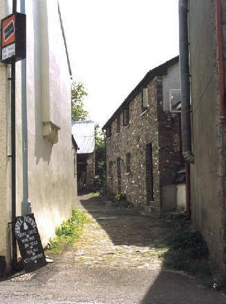 Bell Hotel passage