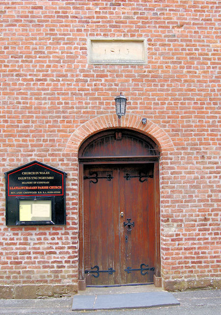 St Llwchaiarn's Church, Llanllwchaiarn